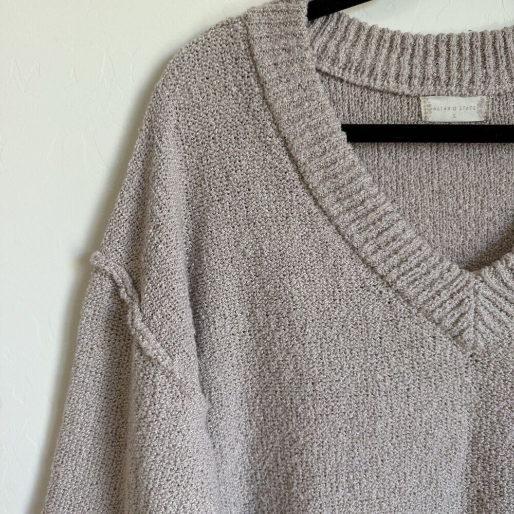 Altard State Beige Oversized V Neck Inside Out Hem Boucle Knit Pullover Sweater - Picture 3 of 15